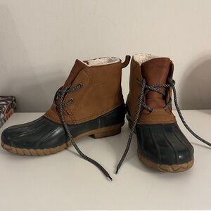 Nautica fleece lined duck boots
